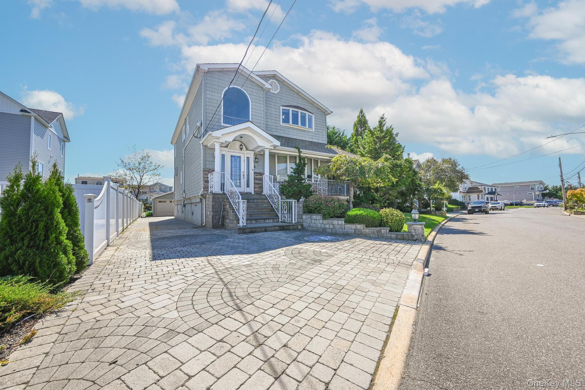 Single Family Somerset  Nassau County, NY 11783, MLS-915662-45