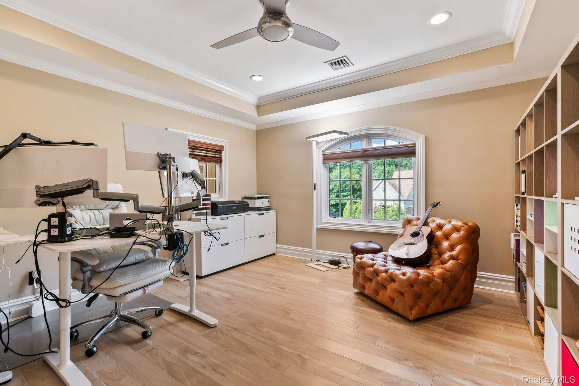 Single Family Buckingham Nassau County, NY 11791, MLS-915666-31