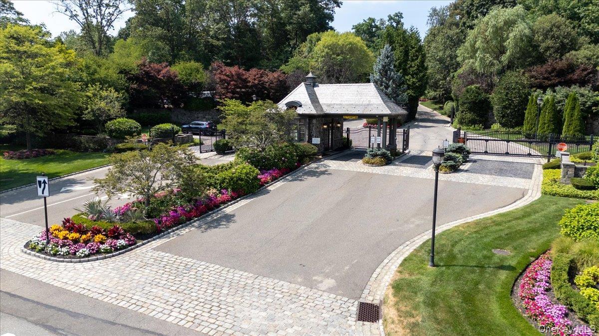 Single Family Buckingham Nassau County, NY 11791, MLS-915666-43