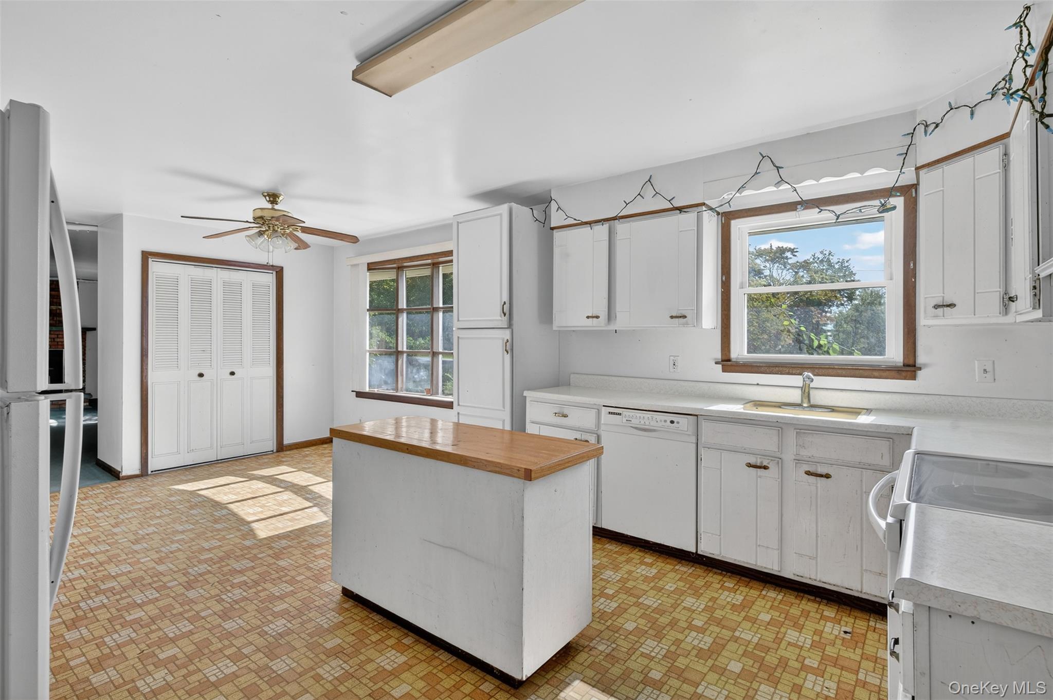 Single Family Mountain  Sullivan County, NY 12721, MLS-915691-12