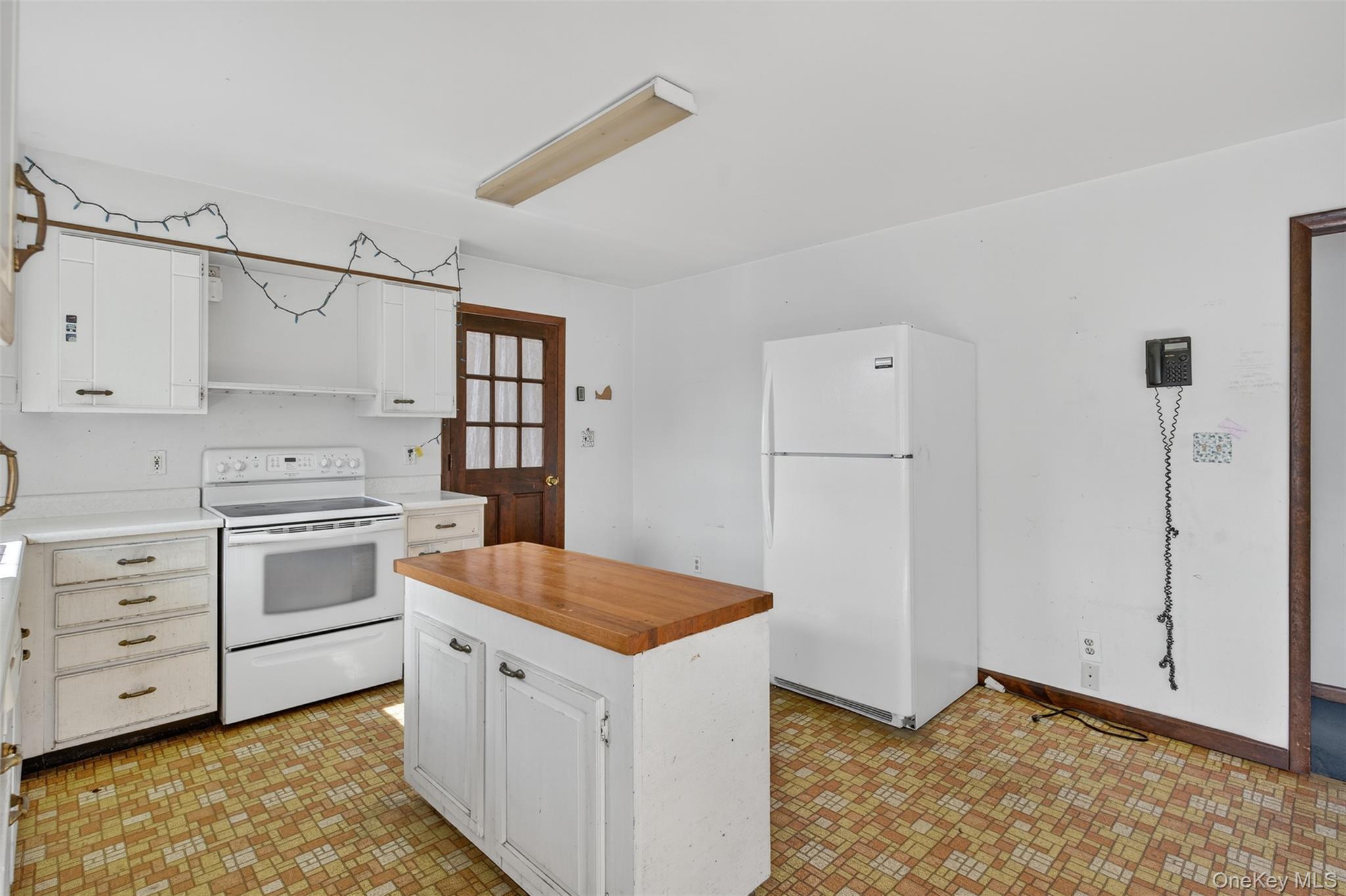 Single Family Mountain  Sullivan County, NY 12721, MLS-915691-14