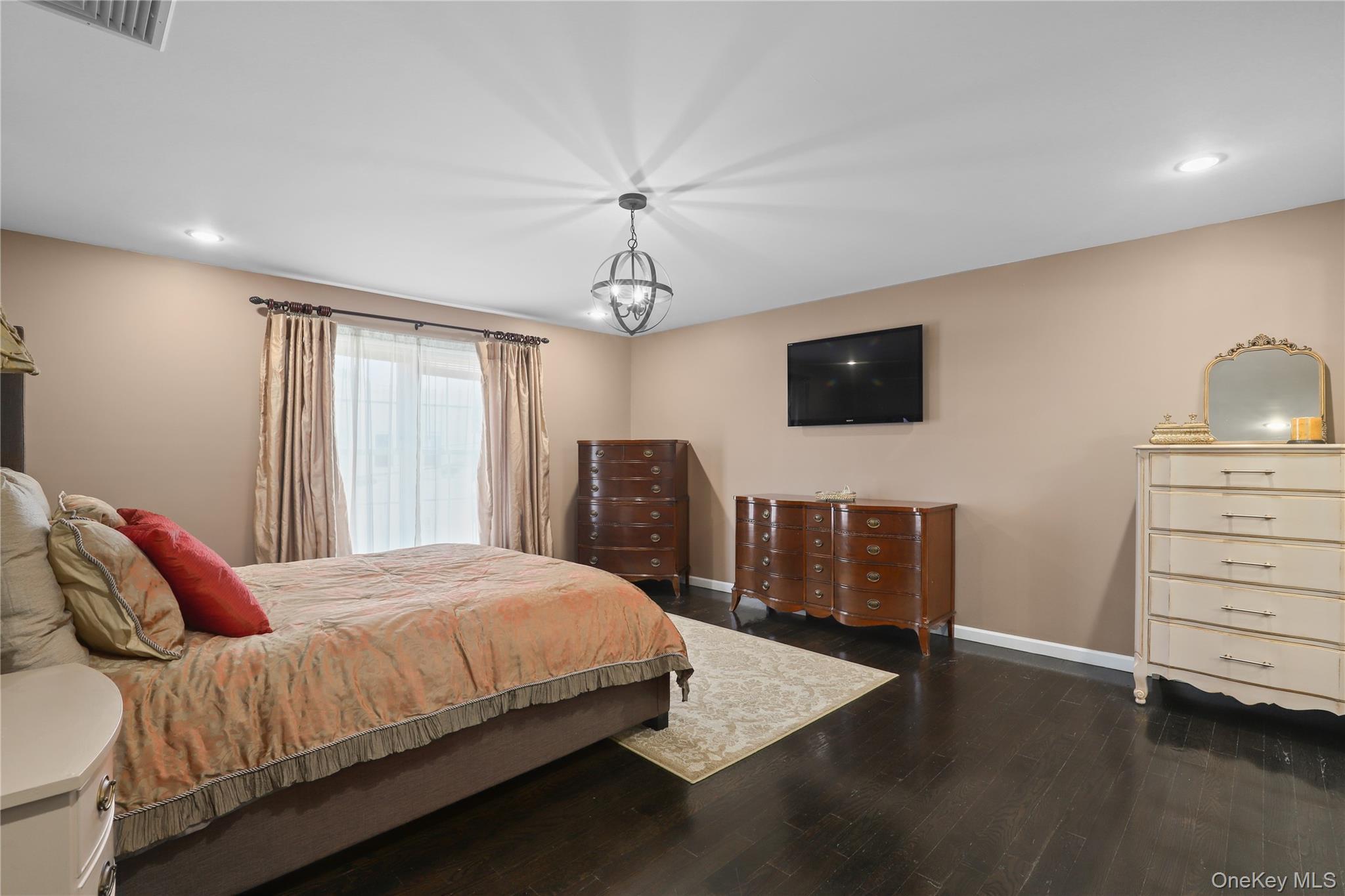 Single Family Saratoga  Westchester County, NY 10570, MLS-915695-20