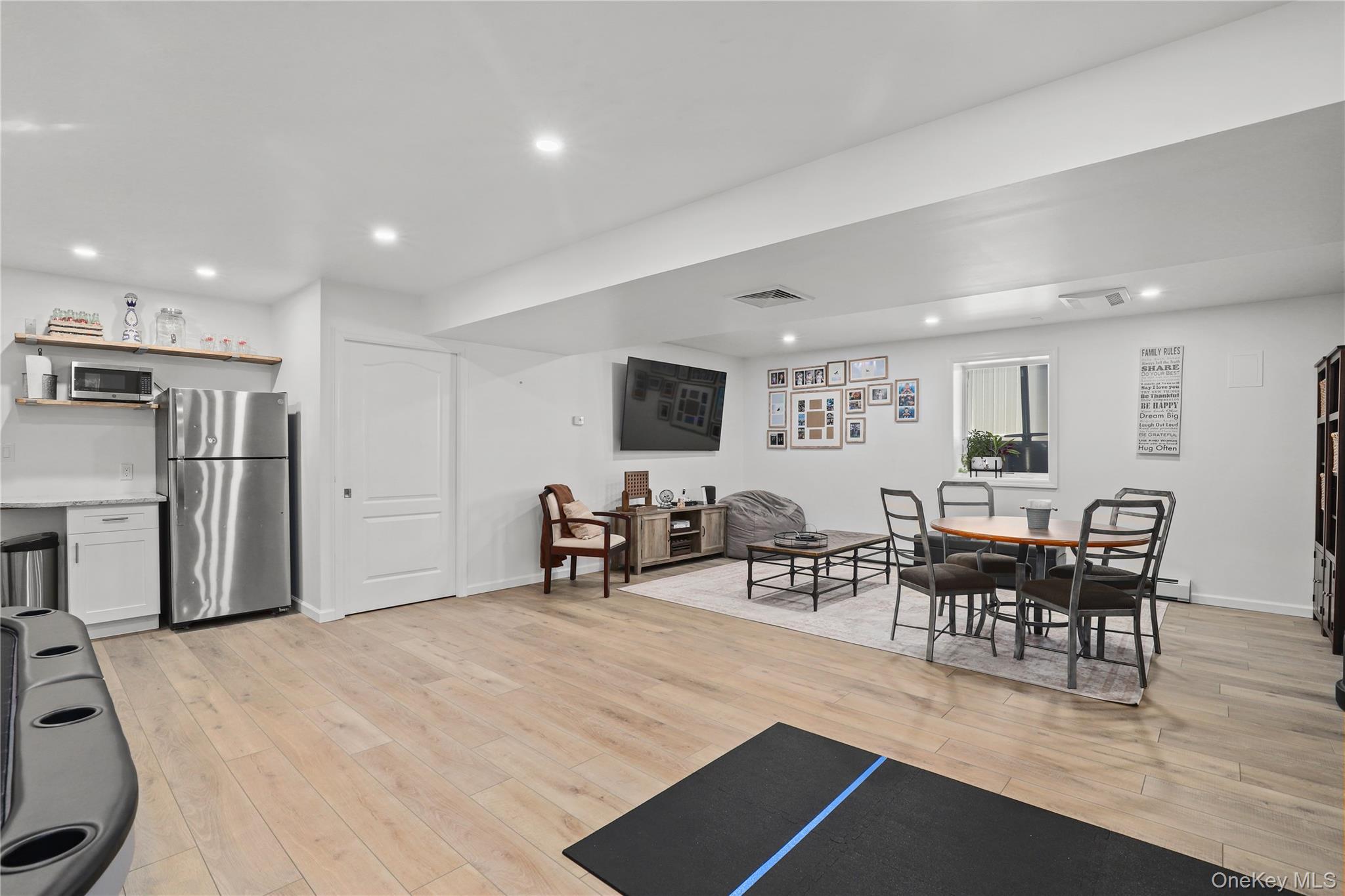 Single Family Saratoga  Westchester County, NY 10570, MLS-915695-32