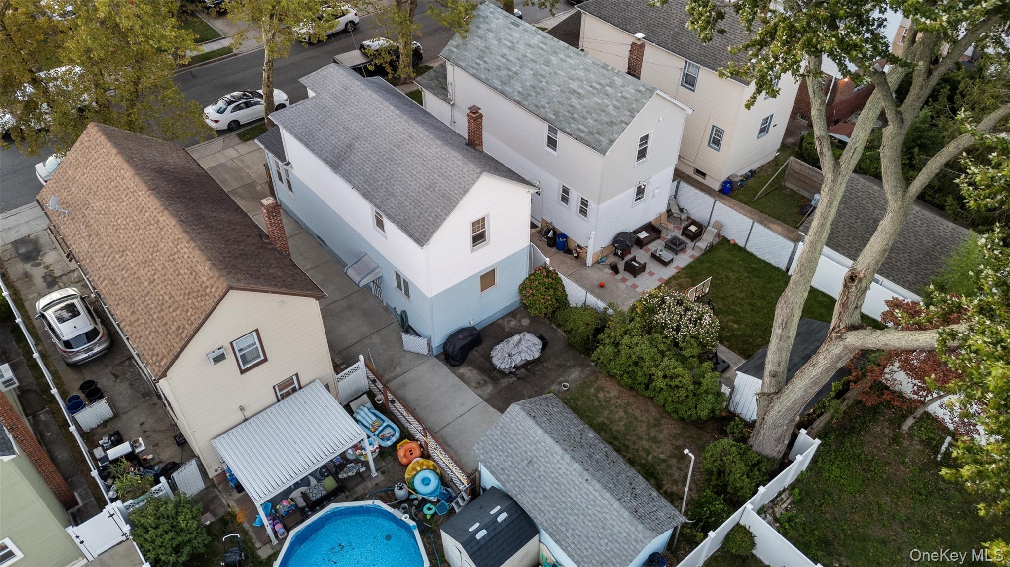 Single Family Haven  Nassau County, NY 11580, MLS-915701-18