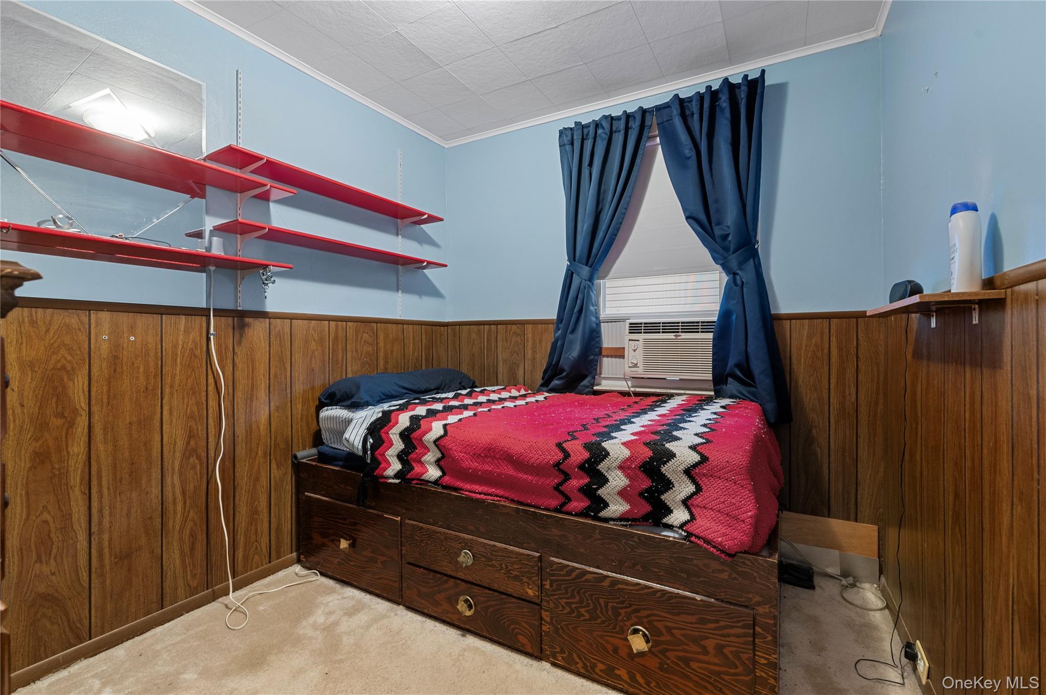 Single Family Haven  Nassau County, NY 11580, MLS-915701-9