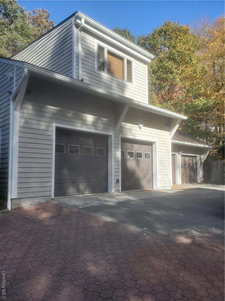 Single Family Fox Den  Westchester County, NY 10560, MLS-915721-30