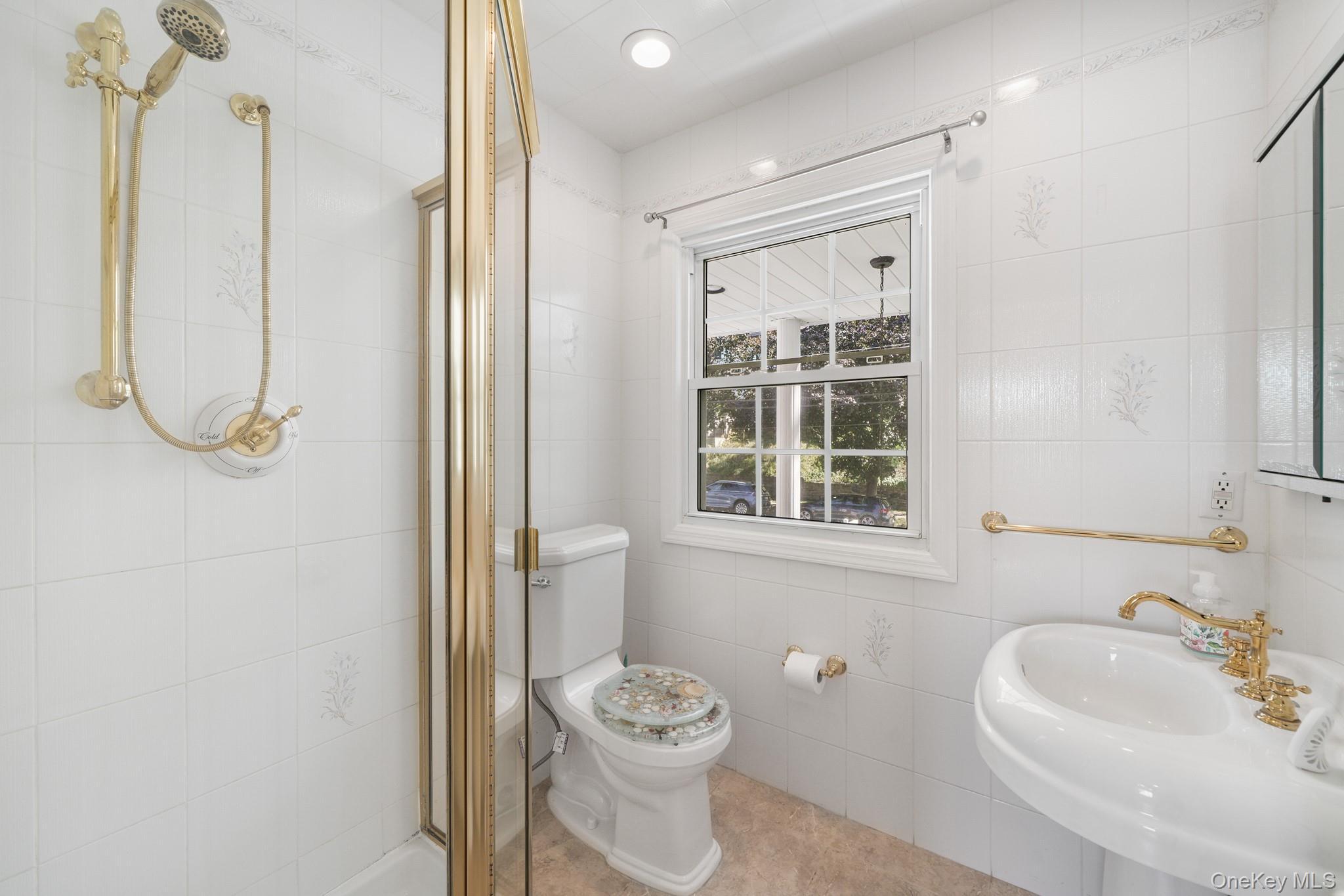 Single Family Chatfield  Westchester County, NY 10708, MLS-915726-16