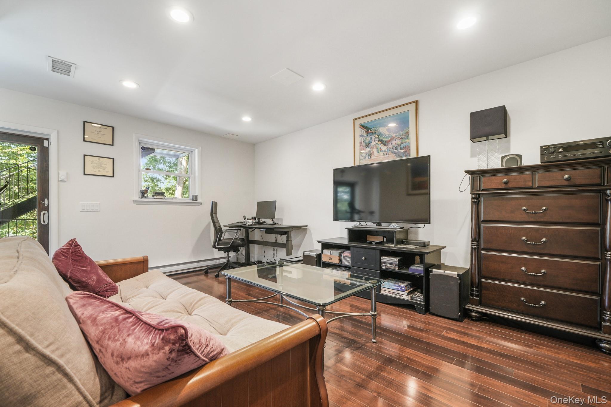 Single Family Chatfield  Westchester County, NY 10708, MLS-915726-19