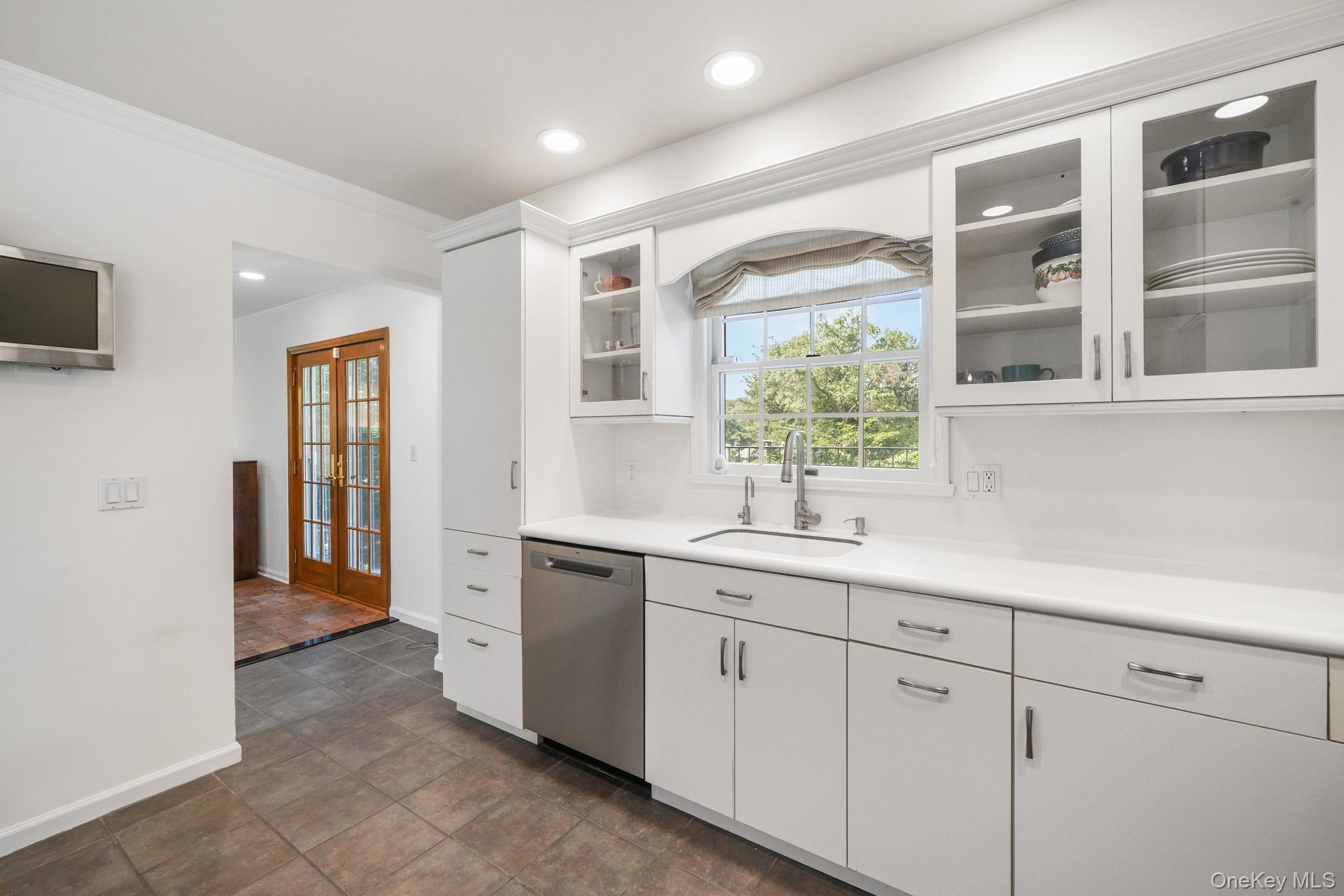 Single Family Chatfield  Westchester County, NY 10708, MLS-915726-8