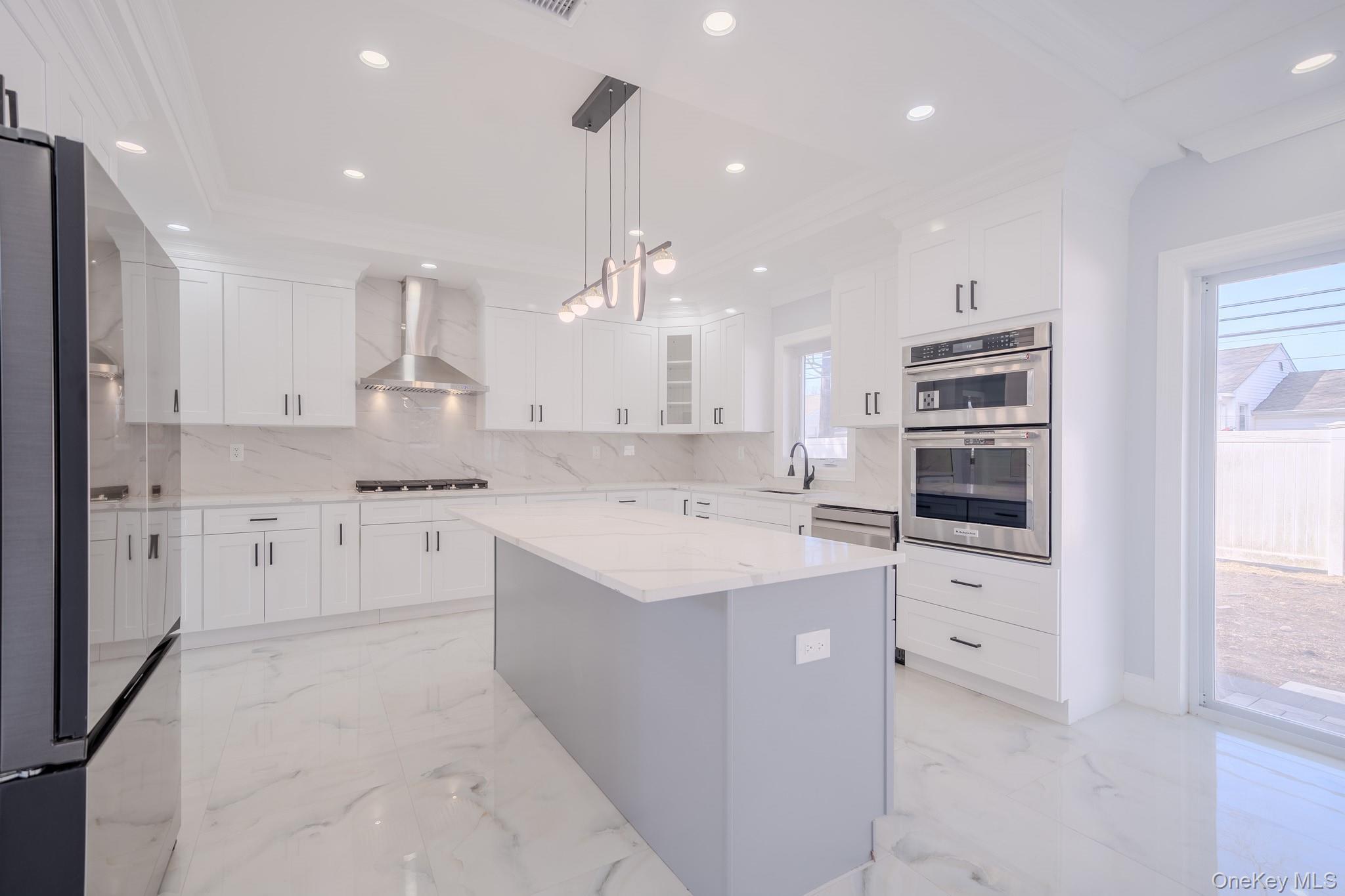 Single Family Spruce Nassau County, NY 11801, MLS-915728-13