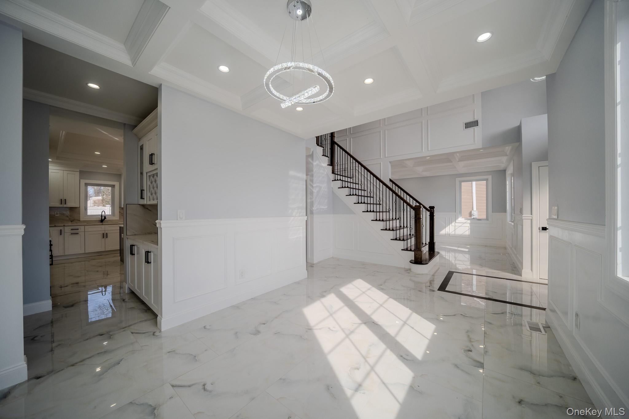 Single Family Spruce Nassau County, NY 11801, MLS-915728-3