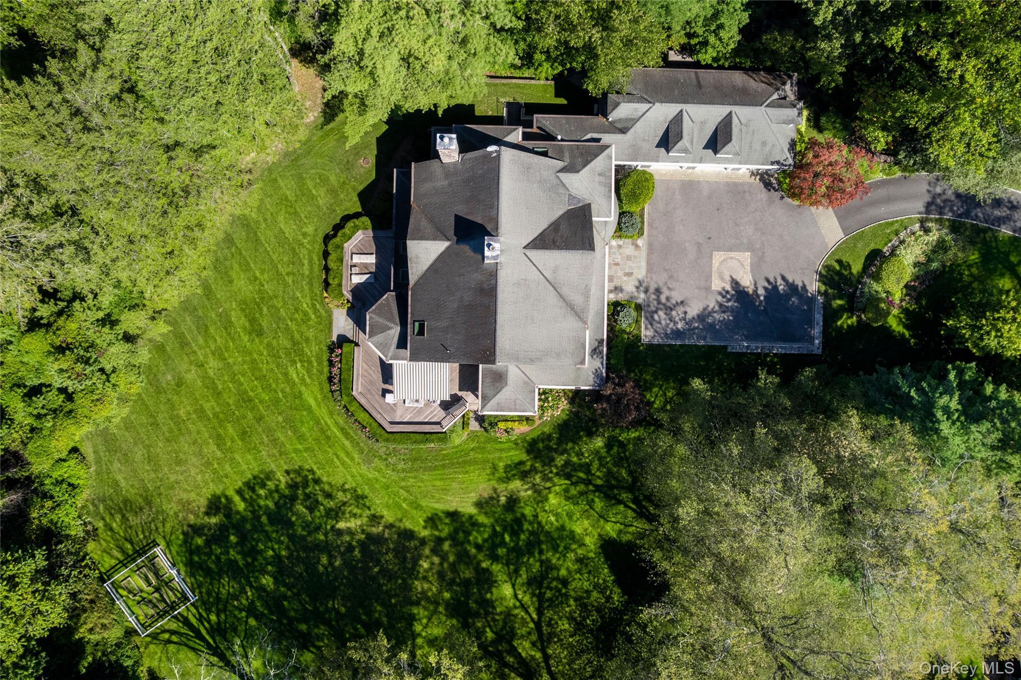 Single Family Woodland Westchester County, NY 10573, MLS-915730-30