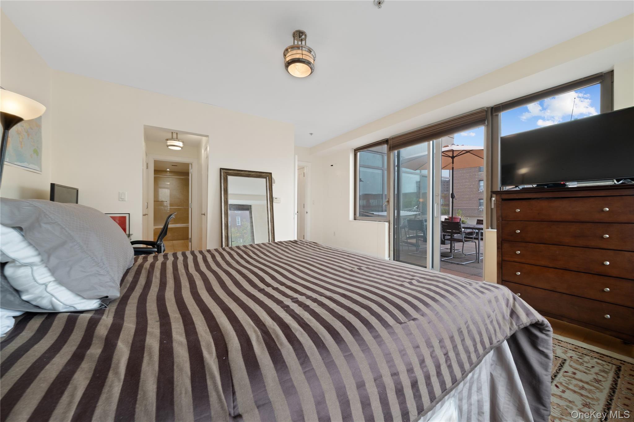 Condo Yellowstone  Queens, NY 11375, MLS-915734-10