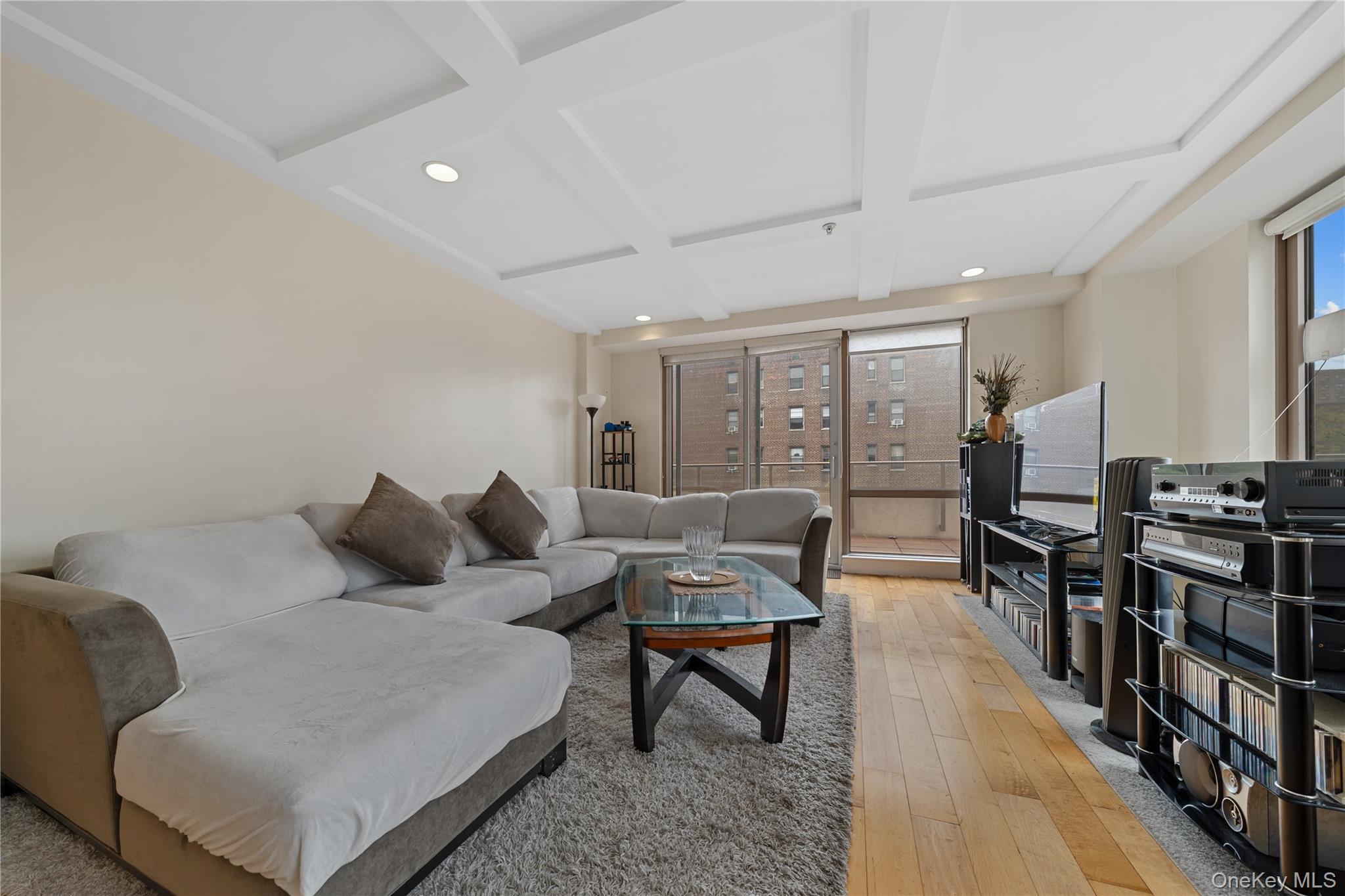 Condo Yellowstone  Queens, NY 11375, MLS-915734-3