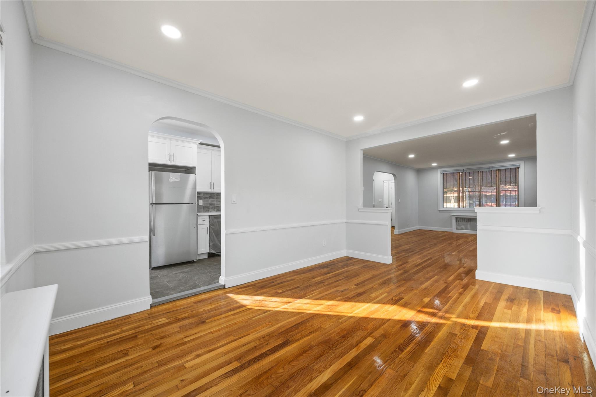 Single Family 214th Bronx, NY 10469, MLS-915746-13