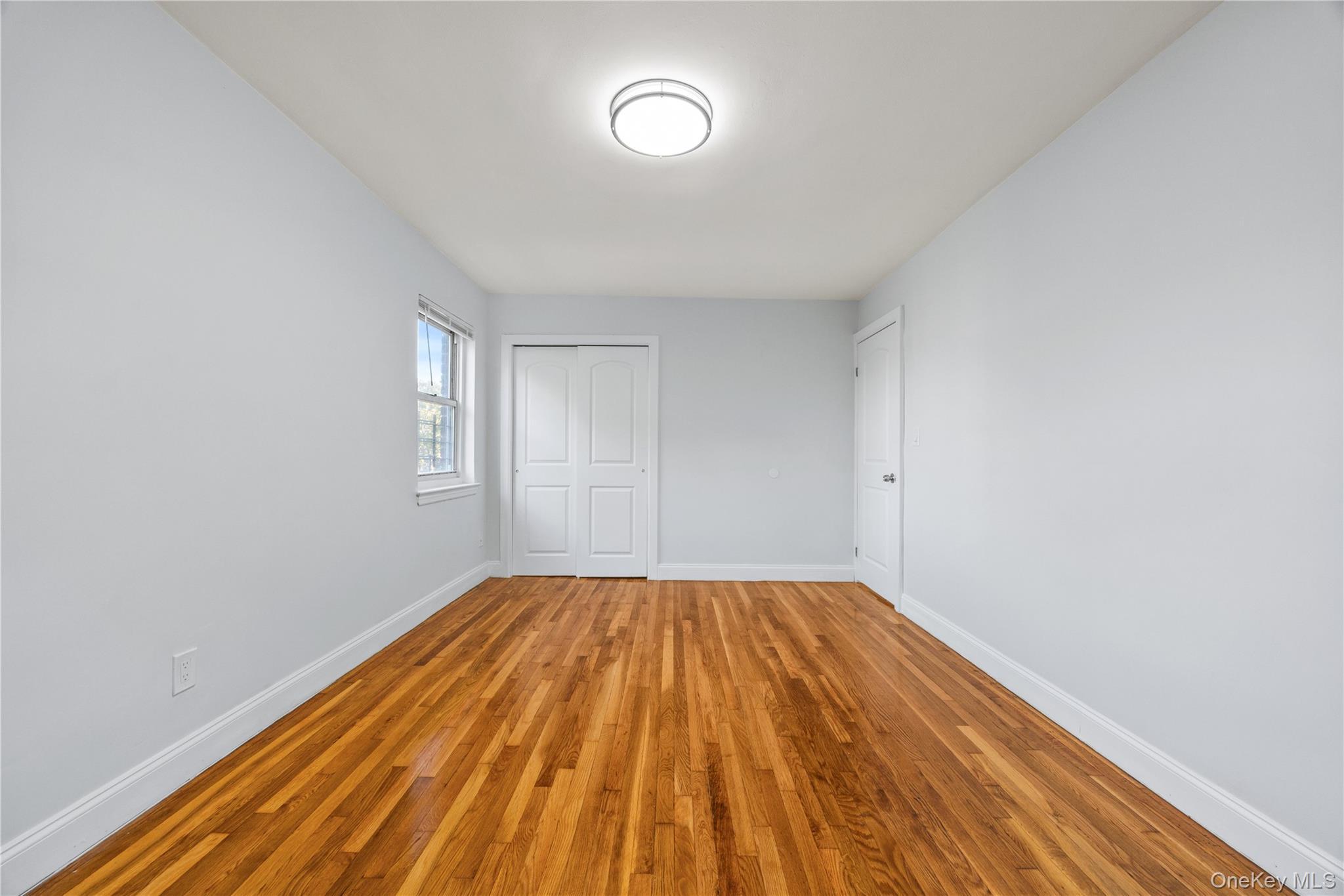 Single Family 214th Bronx, NY 10469, MLS-915746-22