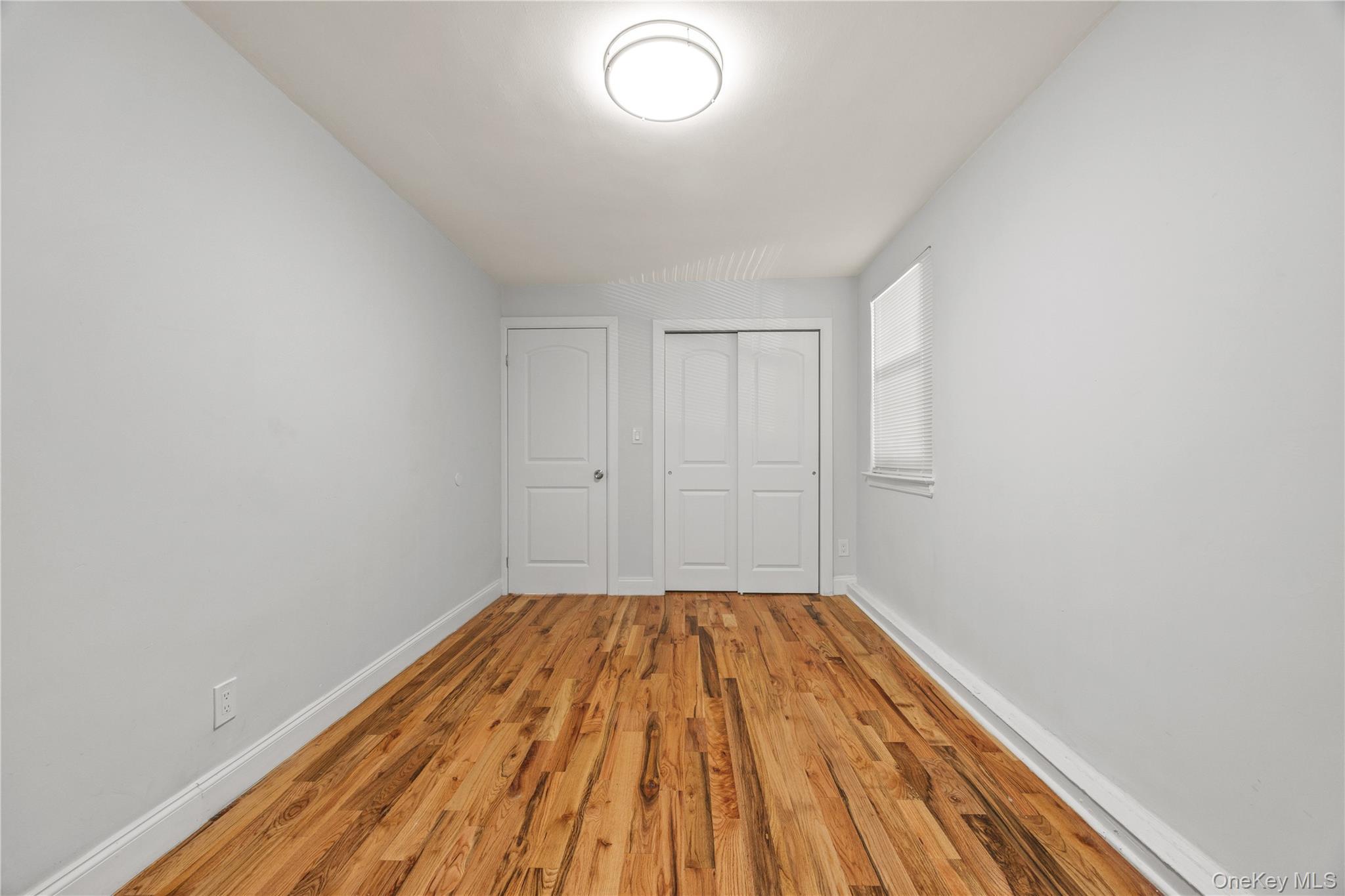 Single Family 214th Bronx, NY 10469, MLS-915746-23