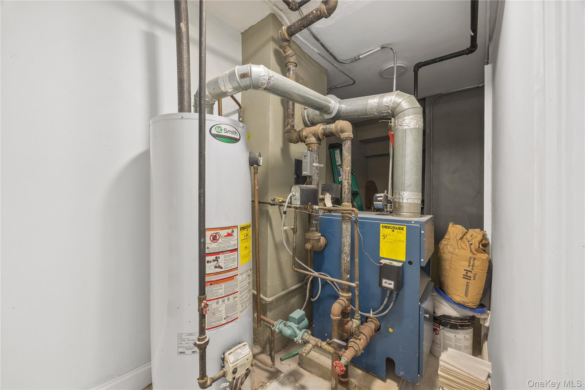 Single Family 214th Bronx, NY 10469, MLS-915746-24