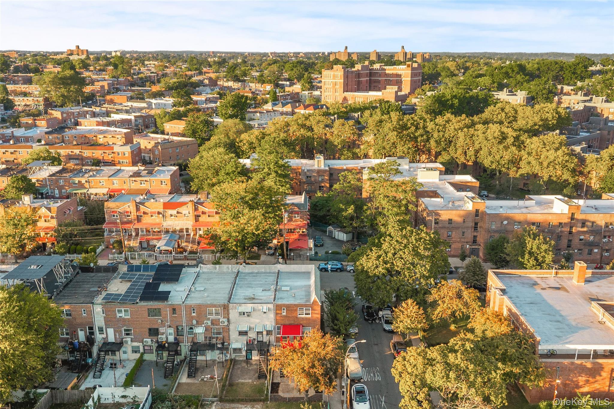 Single Family 214th Bronx, NY 10469, MLS-915746-6