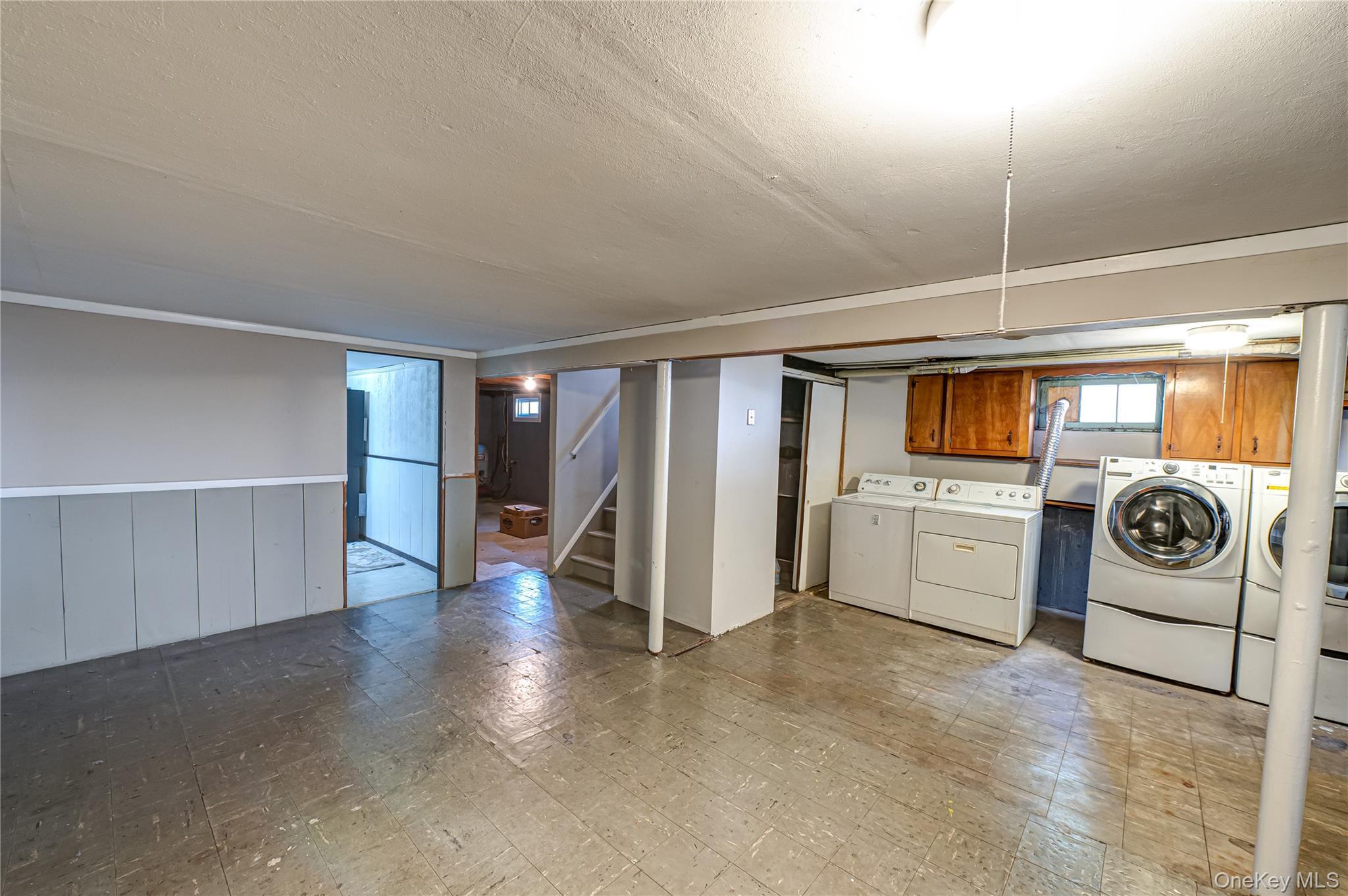 Single Family Adams Suffolk County, NY 11795, MLS-915759-16