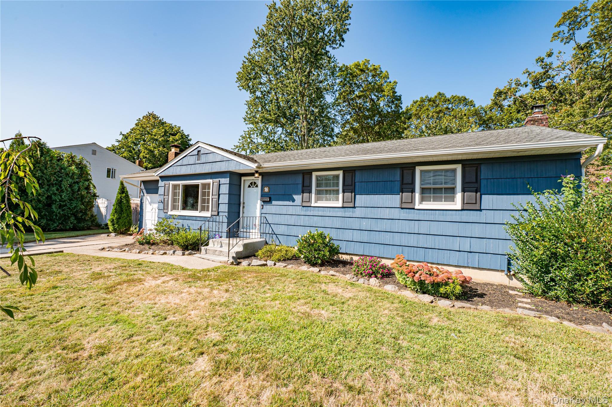 Single Family Adams Suffolk County, NY 11795, MLS-915759-2