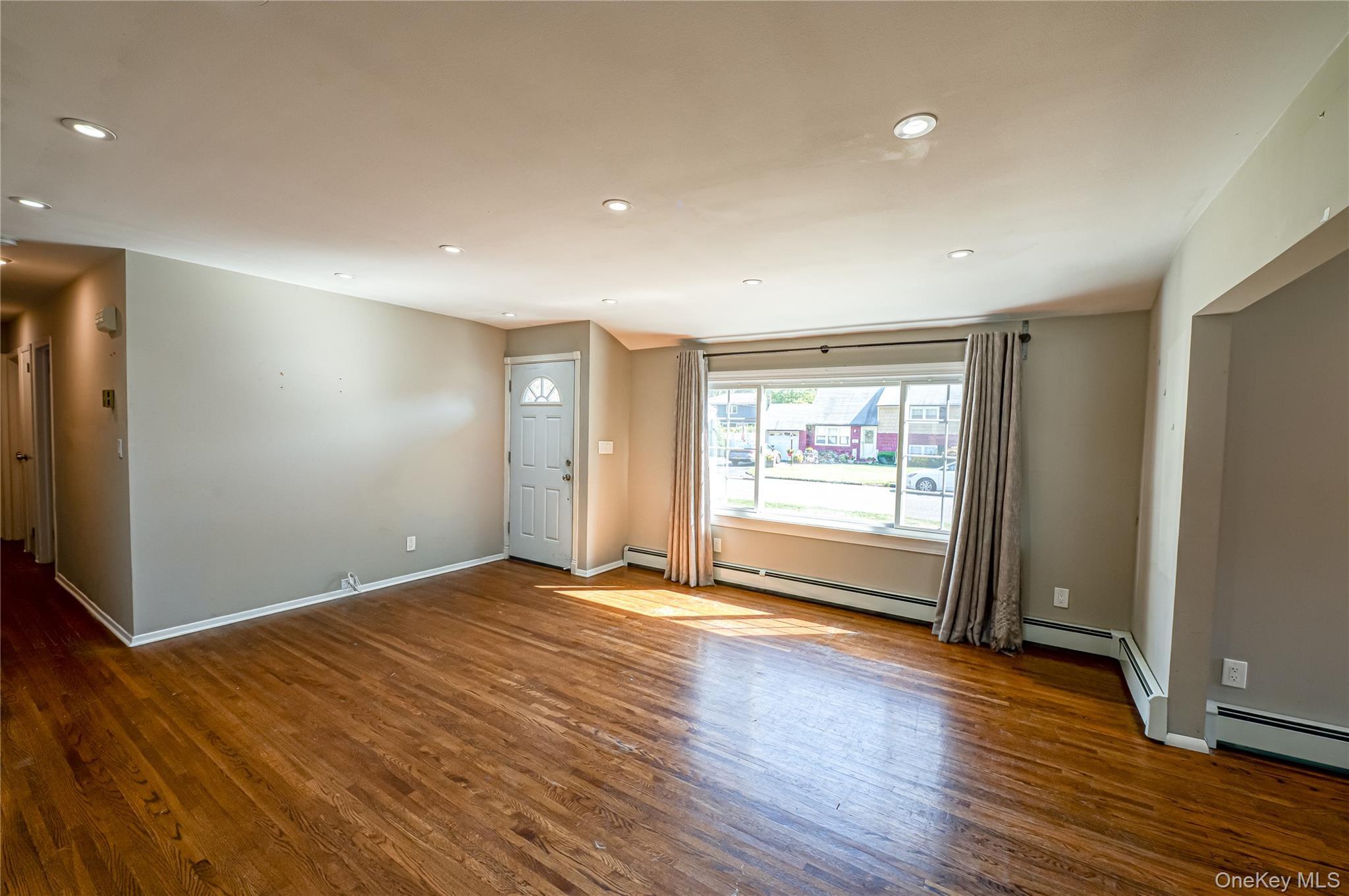 Single Family Adams Suffolk County, NY 11795, MLS-915759-3