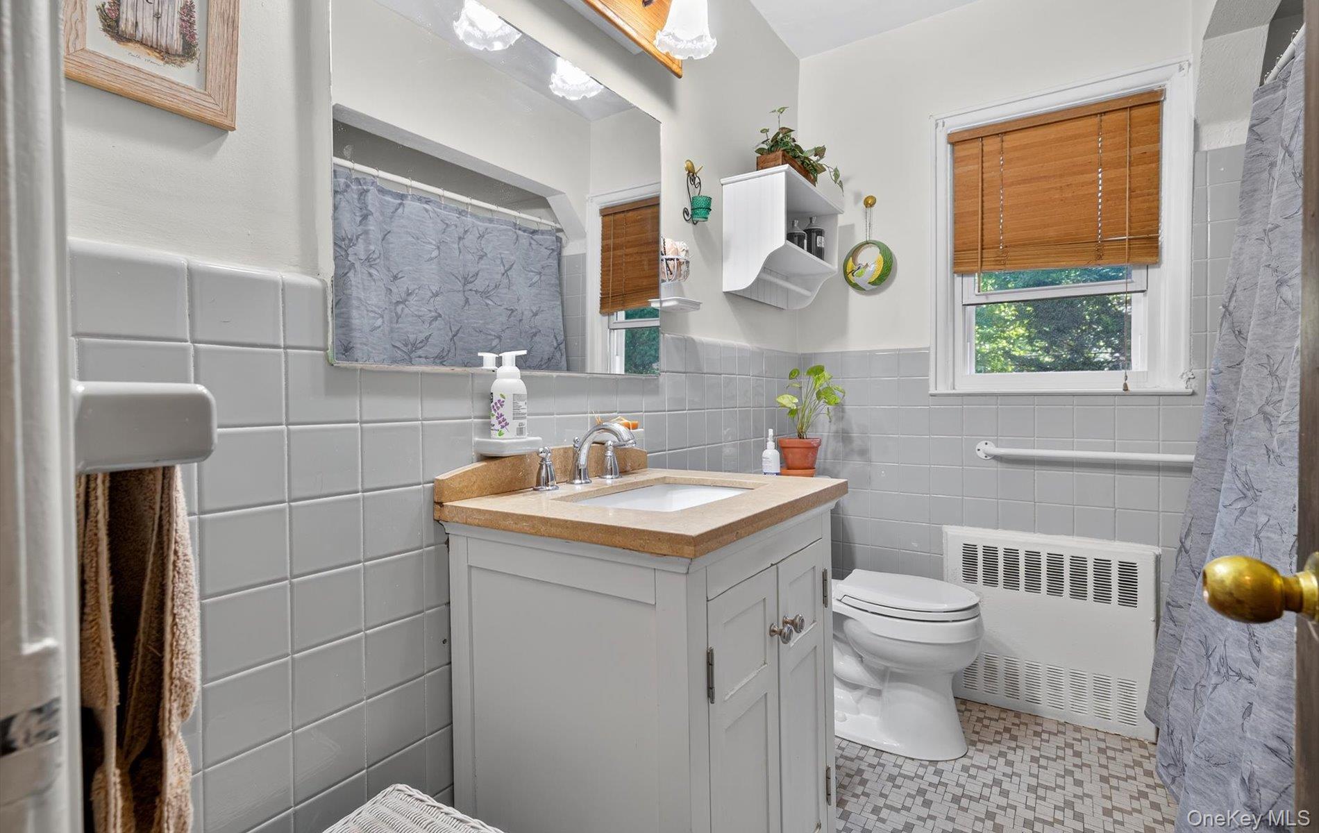 Single Family Sudbury  Nassau County, NY 11590, MLS-915760-11