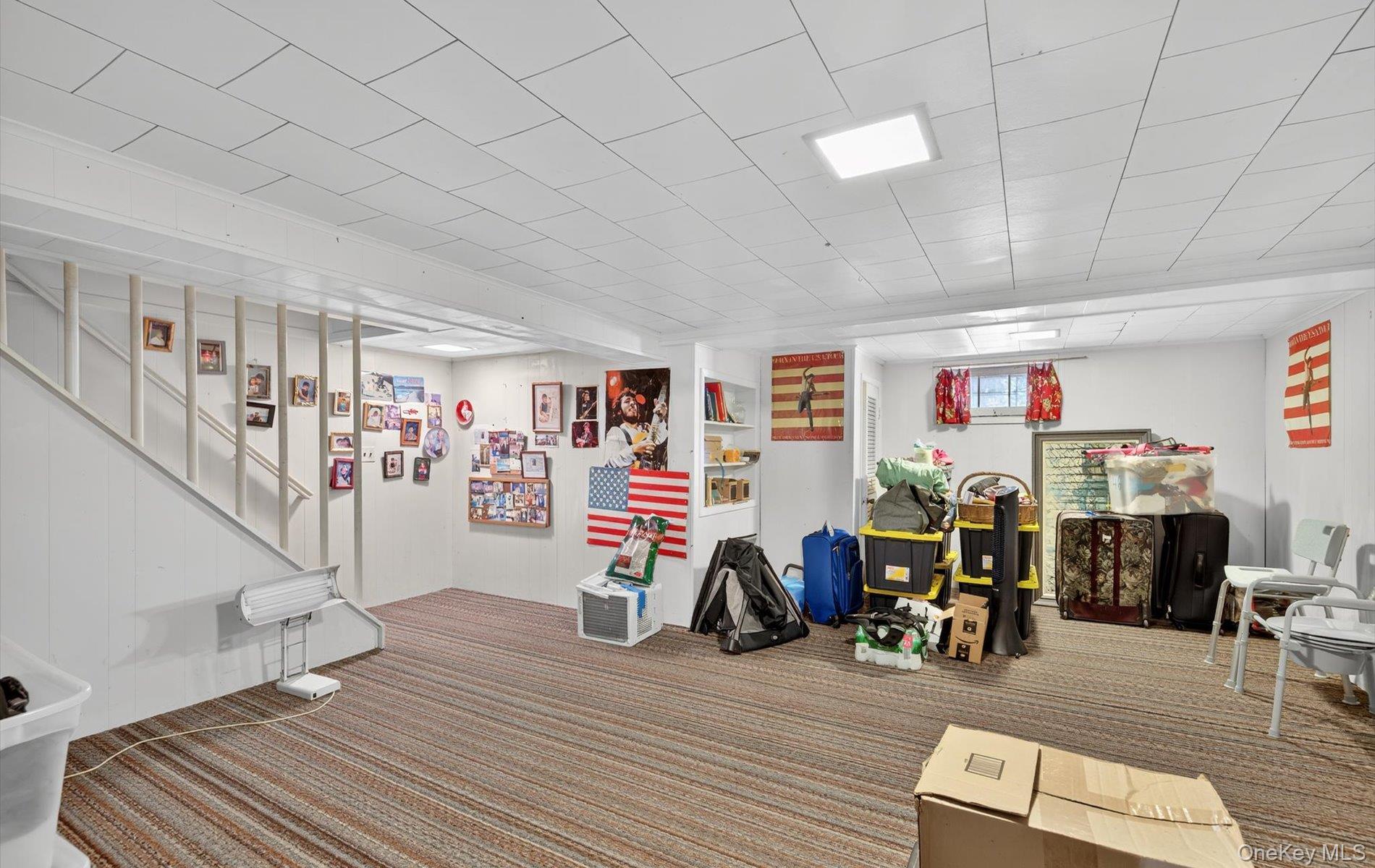 Single Family Sudbury  Nassau County, NY 11590, MLS-915760-19