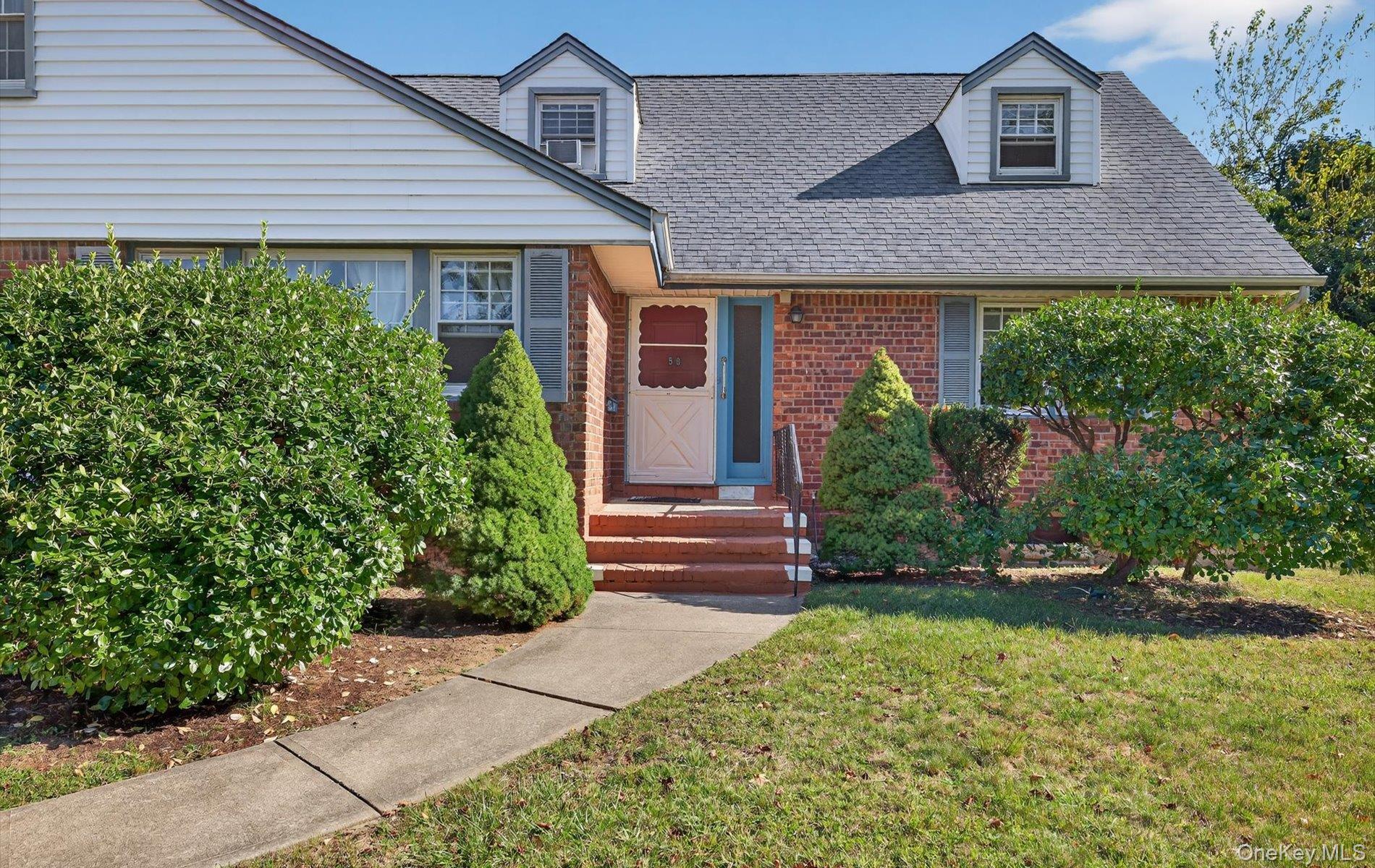 Single Family Sudbury  Nassau County, NY 11590, MLS-915760-2