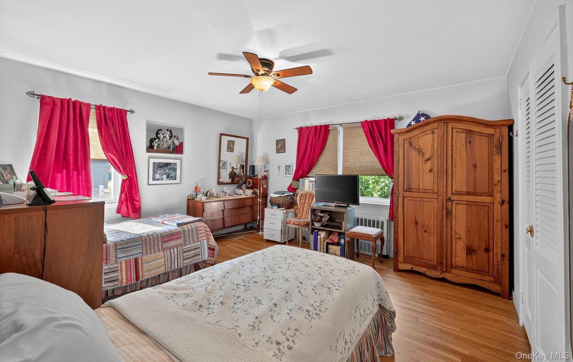 Single Family Sudbury  Nassau County, NY 11590, MLS-915760-9