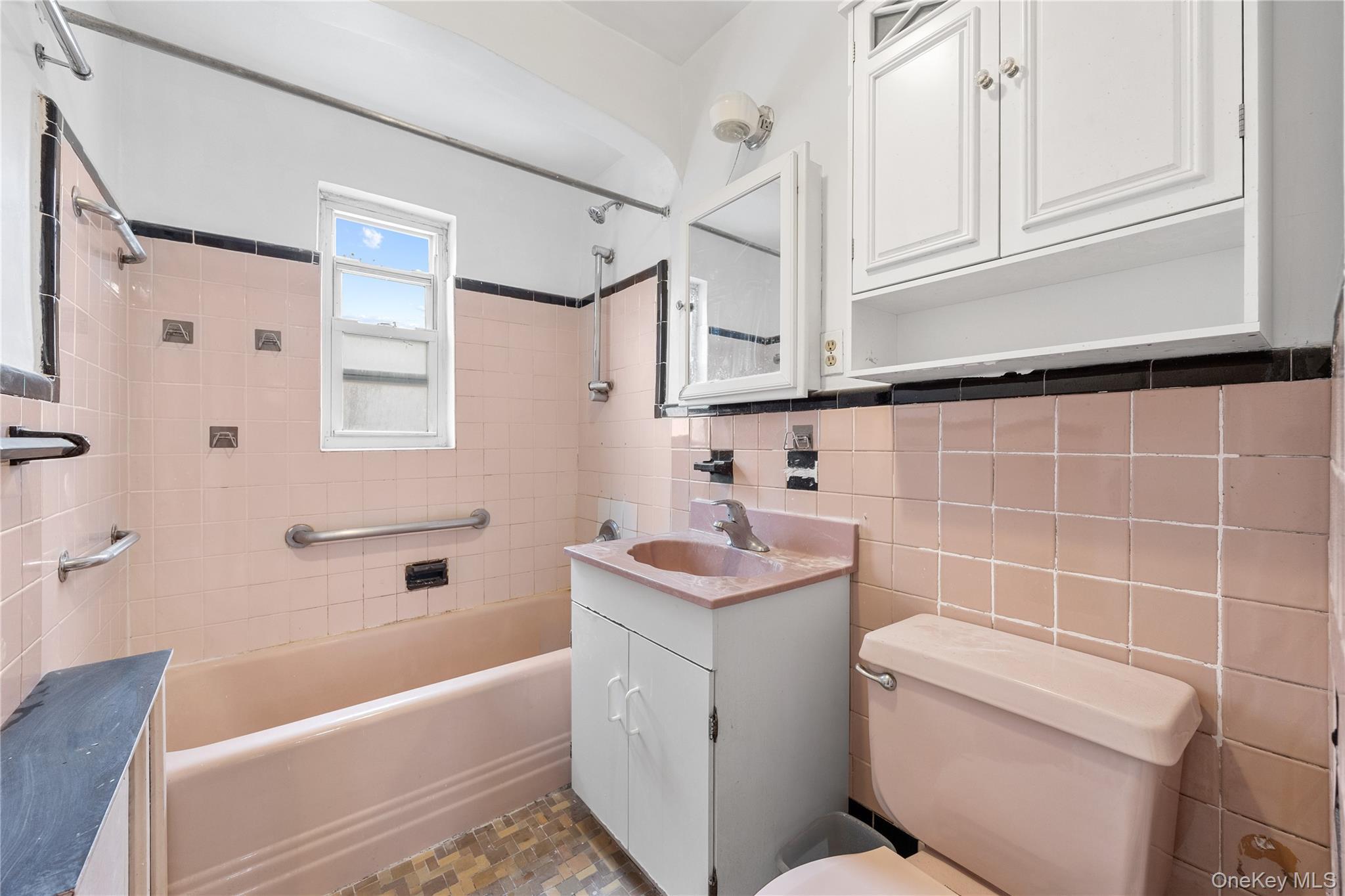 Single Family 60th  Queens, NY 11355, MLS-915817-12