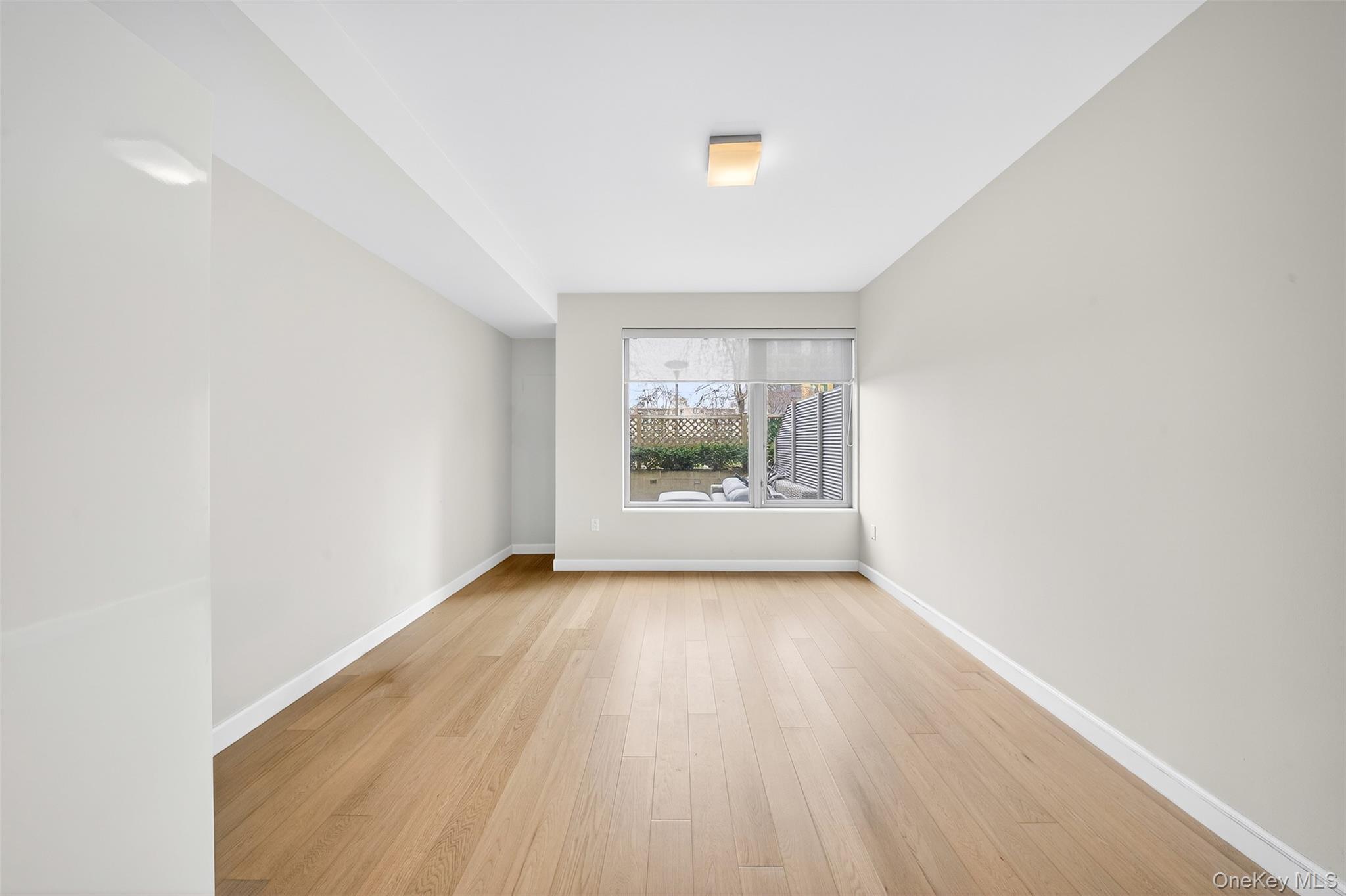 Condo 39th  Queens, NY 11354, MLS-915842-17