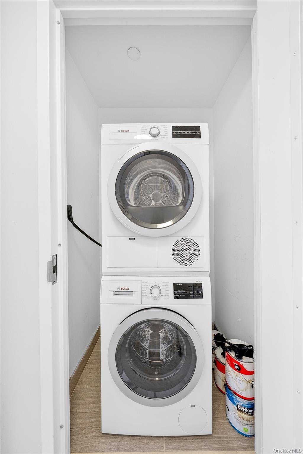 Condo 39th  Queens, NY 11354, MLS-915842-20