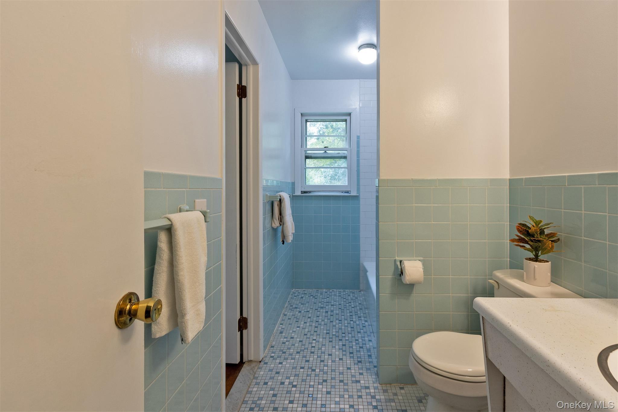 Single Family Centre Dutchess County, NY 12580, MLS-915844-16