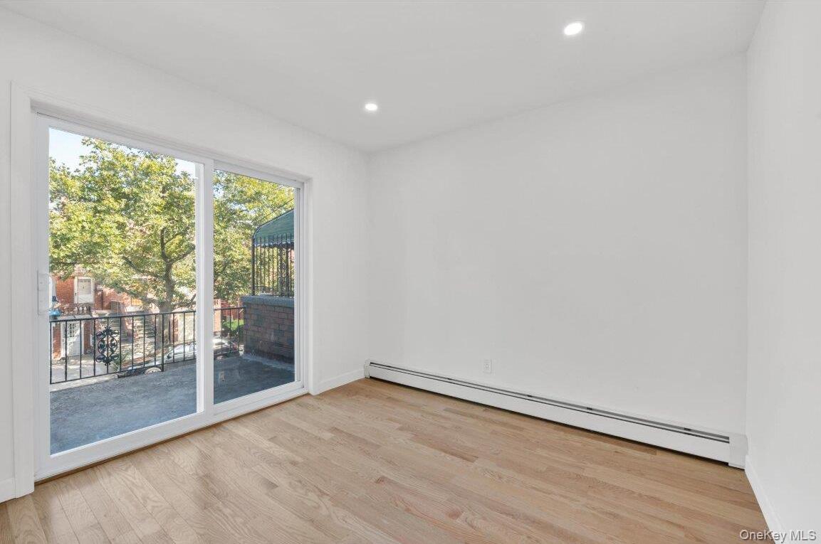 Single Family Lurting  Bronx, NY 10469, MLS-915852-13