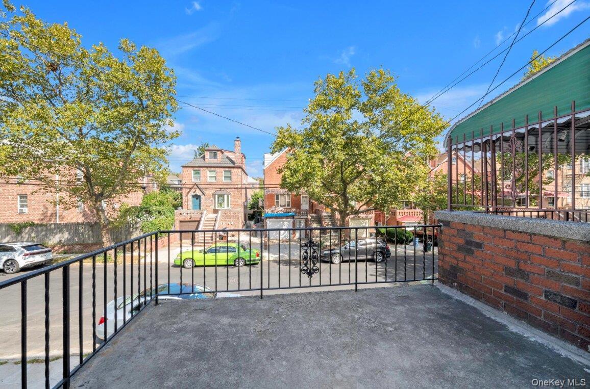 Single Family Lurting  Bronx, NY 10469, MLS-915852-14