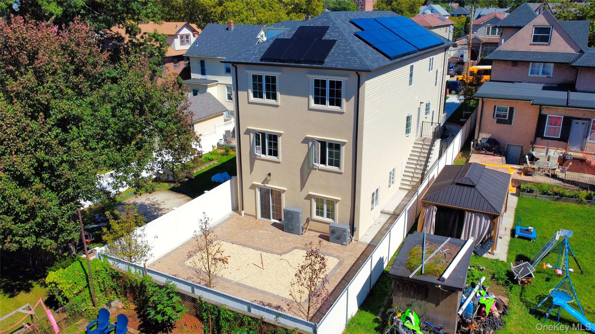 Single Family Sharon Staten Island, NY 10301, MLS-915855-10