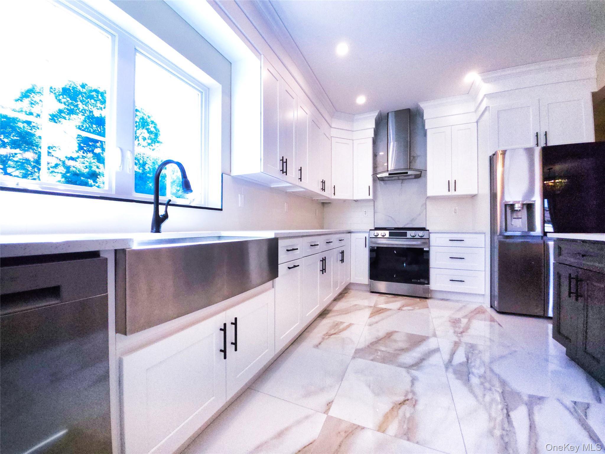 Single Family Sharon Staten Island, NY 10301, MLS-915855-8