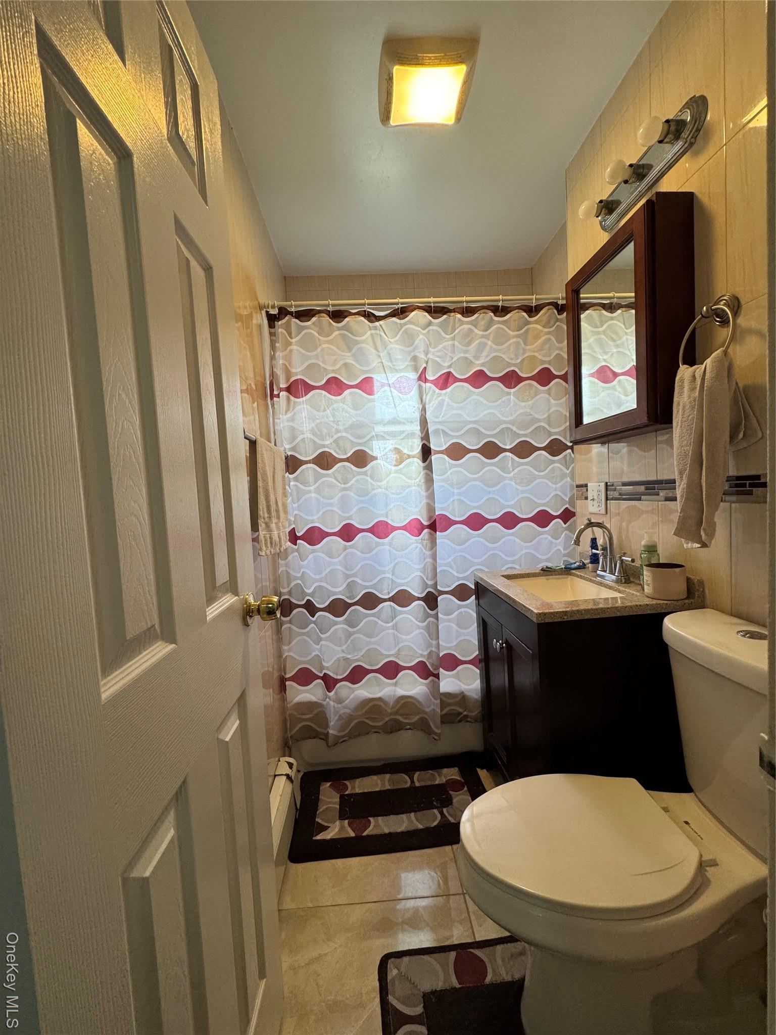 Single Family E 230th Street  Bronx, NY 10466, MLS-915871-15