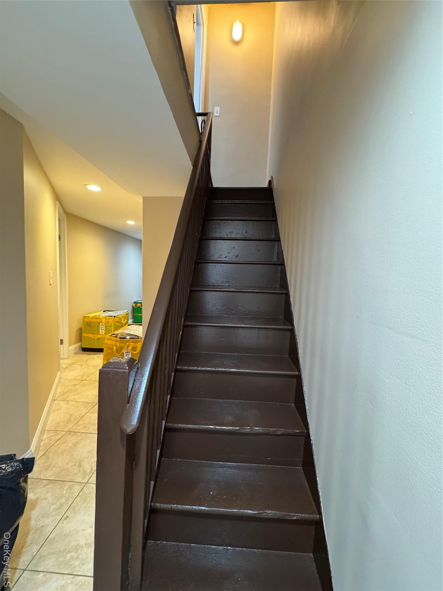 Single Family E 230th Street  Bronx, NY 10466, MLS-915871-24