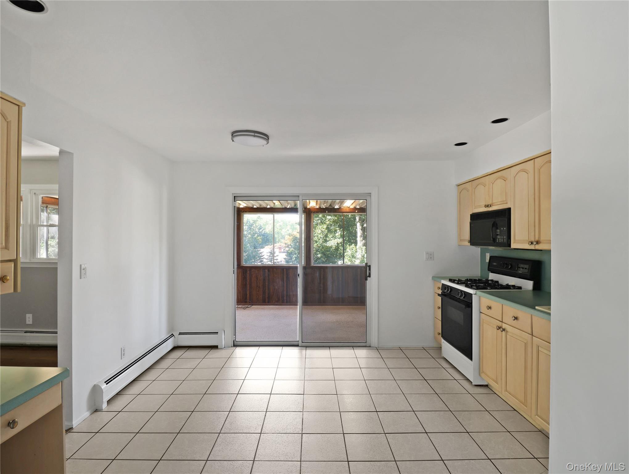 Single Family Mein Rockland County, NY 10956, MLS-915929-12