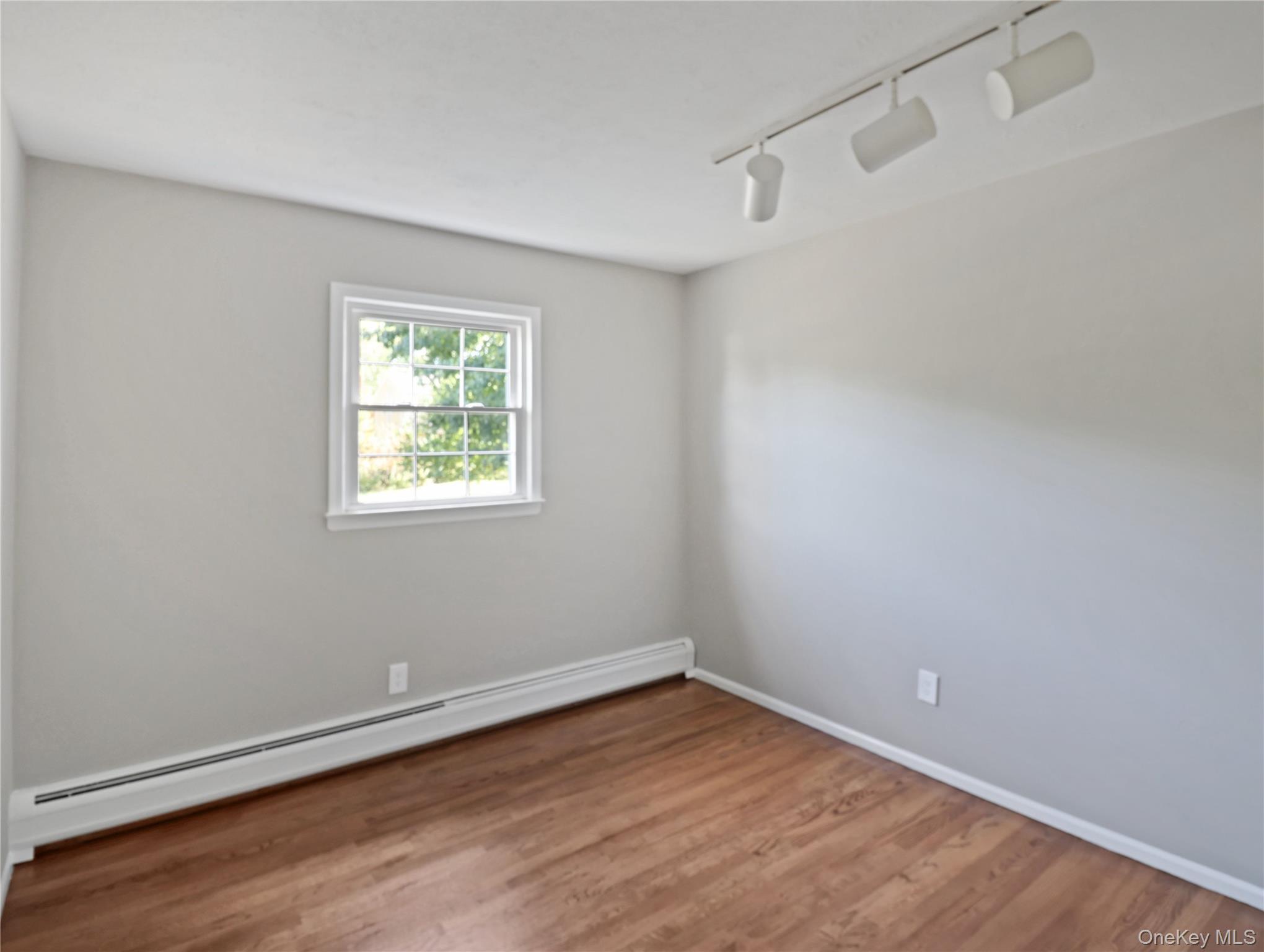 Single Family Mein Rockland County, NY 10956, MLS-915929-24