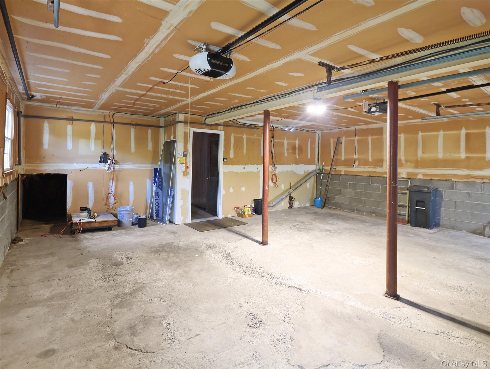 Single Family Mein Rockland County, NY 10956, MLS-915929-35