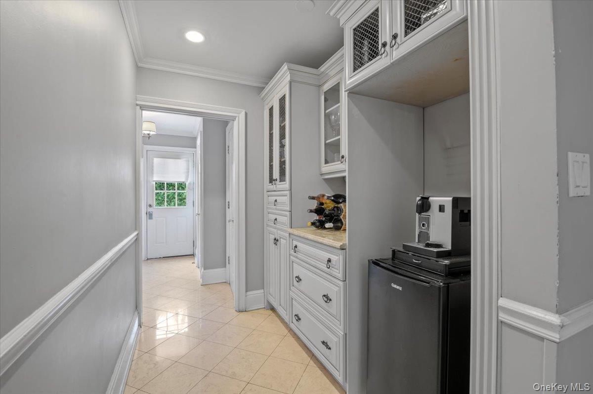 Single Family Broadway Nassau County, NY 11559, MLS-915936-17