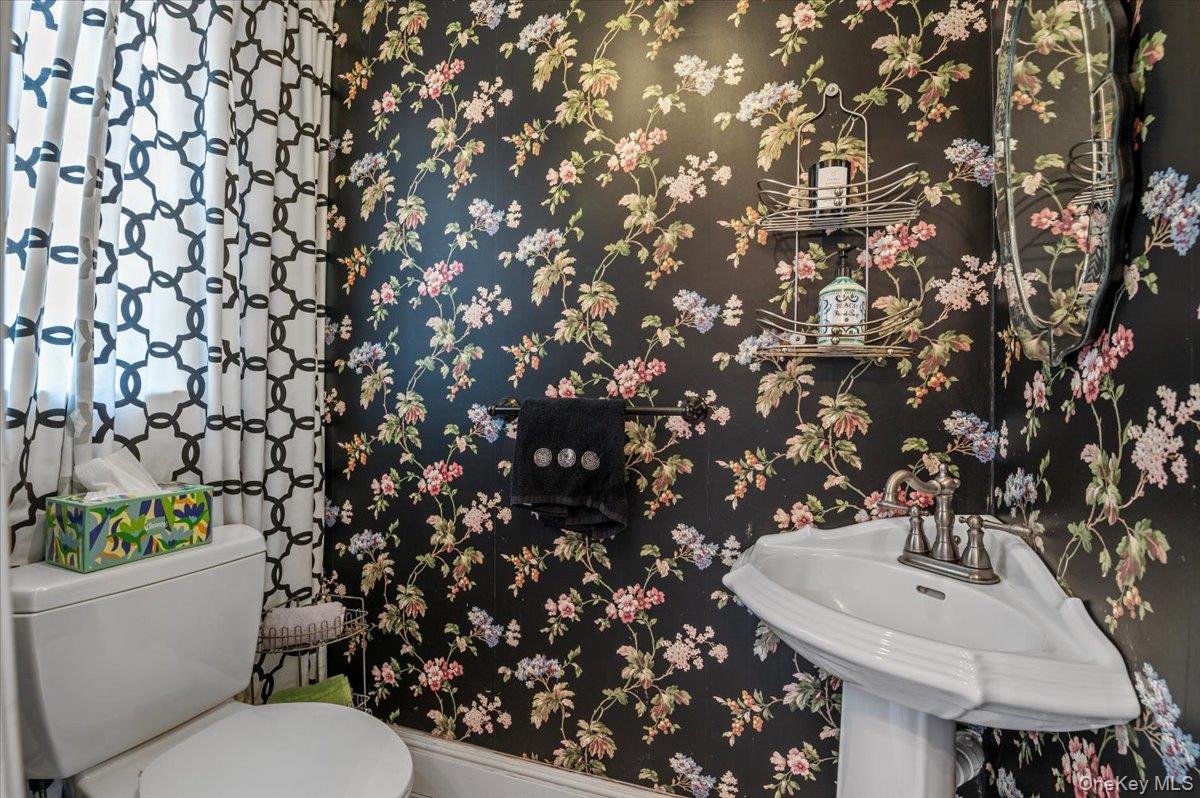 Single Family Broadway Nassau County, NY 11559, MLS-915936-19