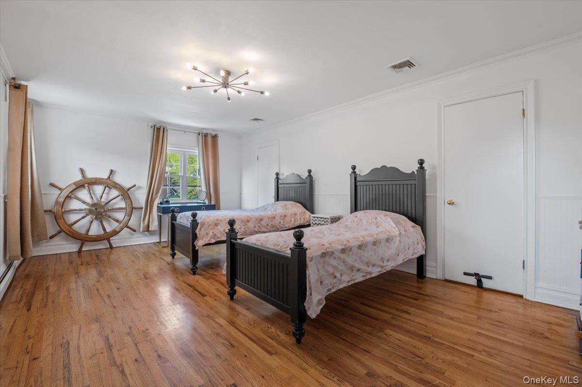 Single Family Broadway Nassau County, NY 11559, MLS-915936-24