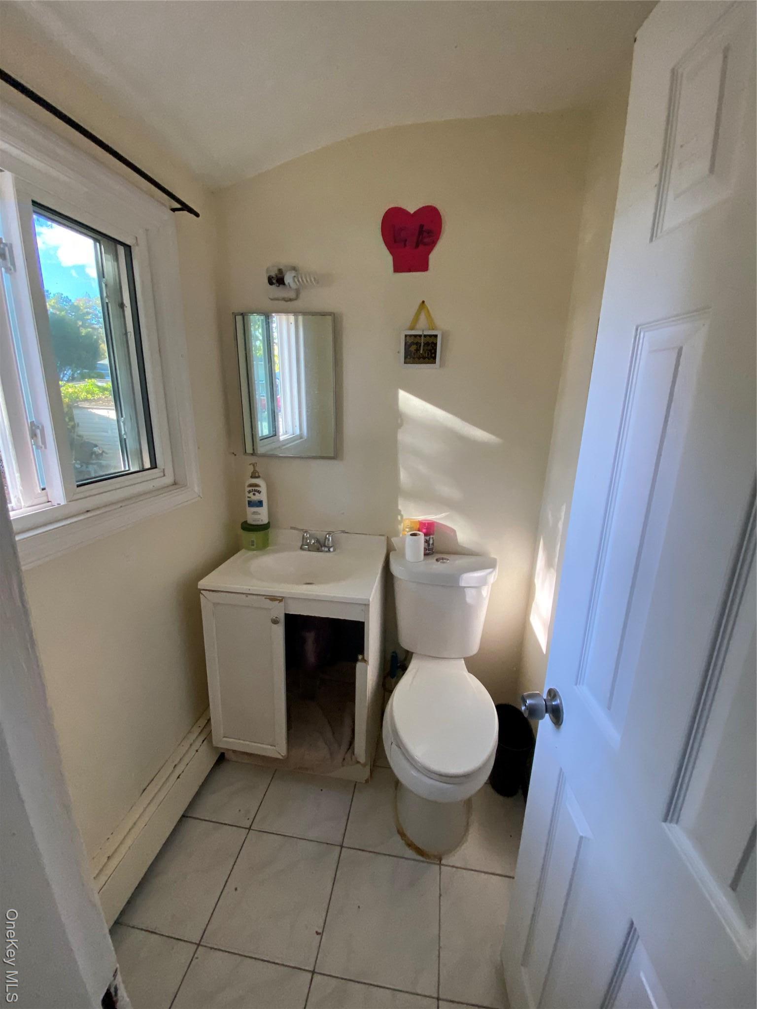 Single Family Montauk  Suffolk County, NY 11717, MLS-915944-12