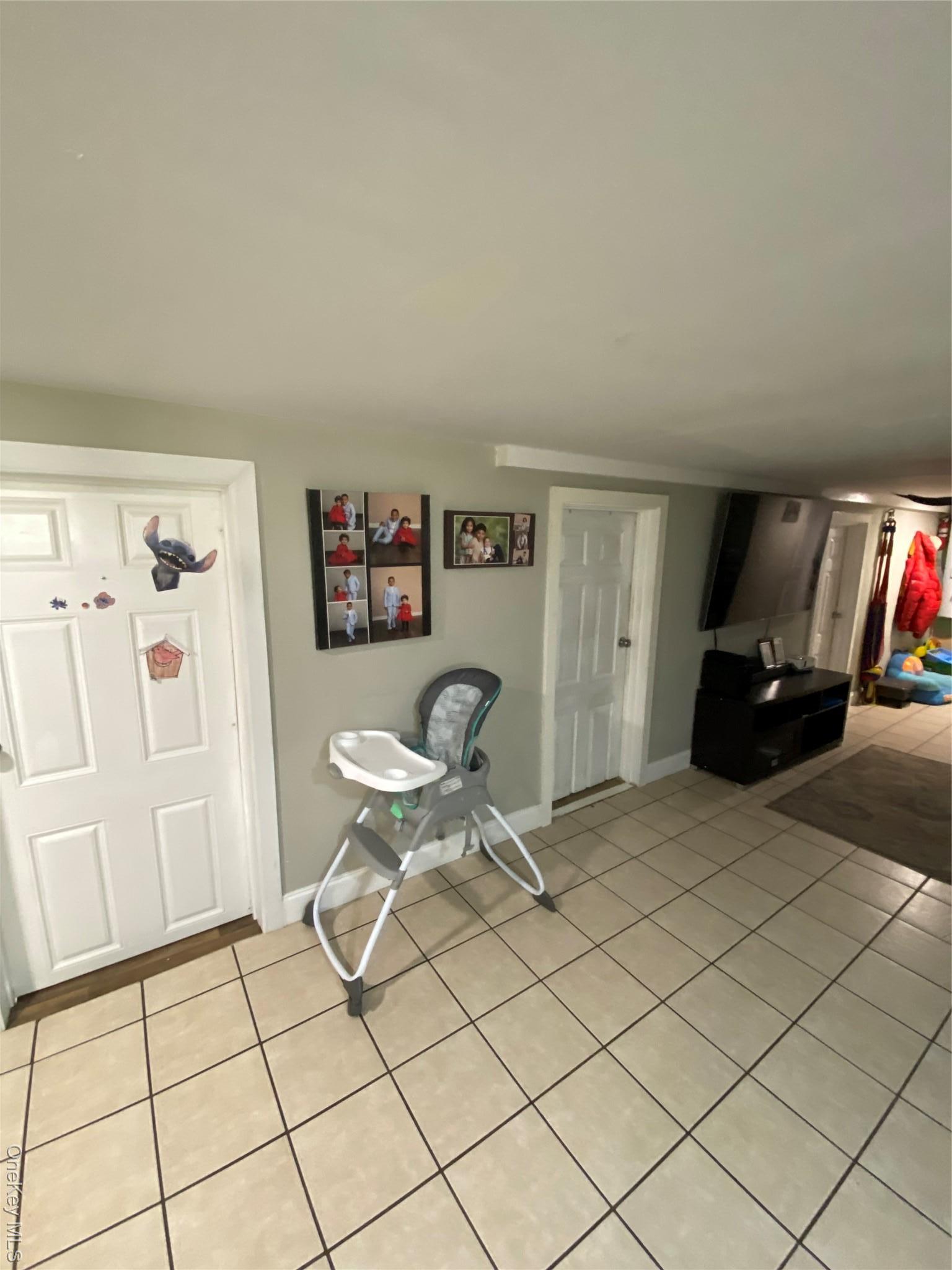 Single Family Montauk  Suffolk County, NY 11717, MLS-915944-18