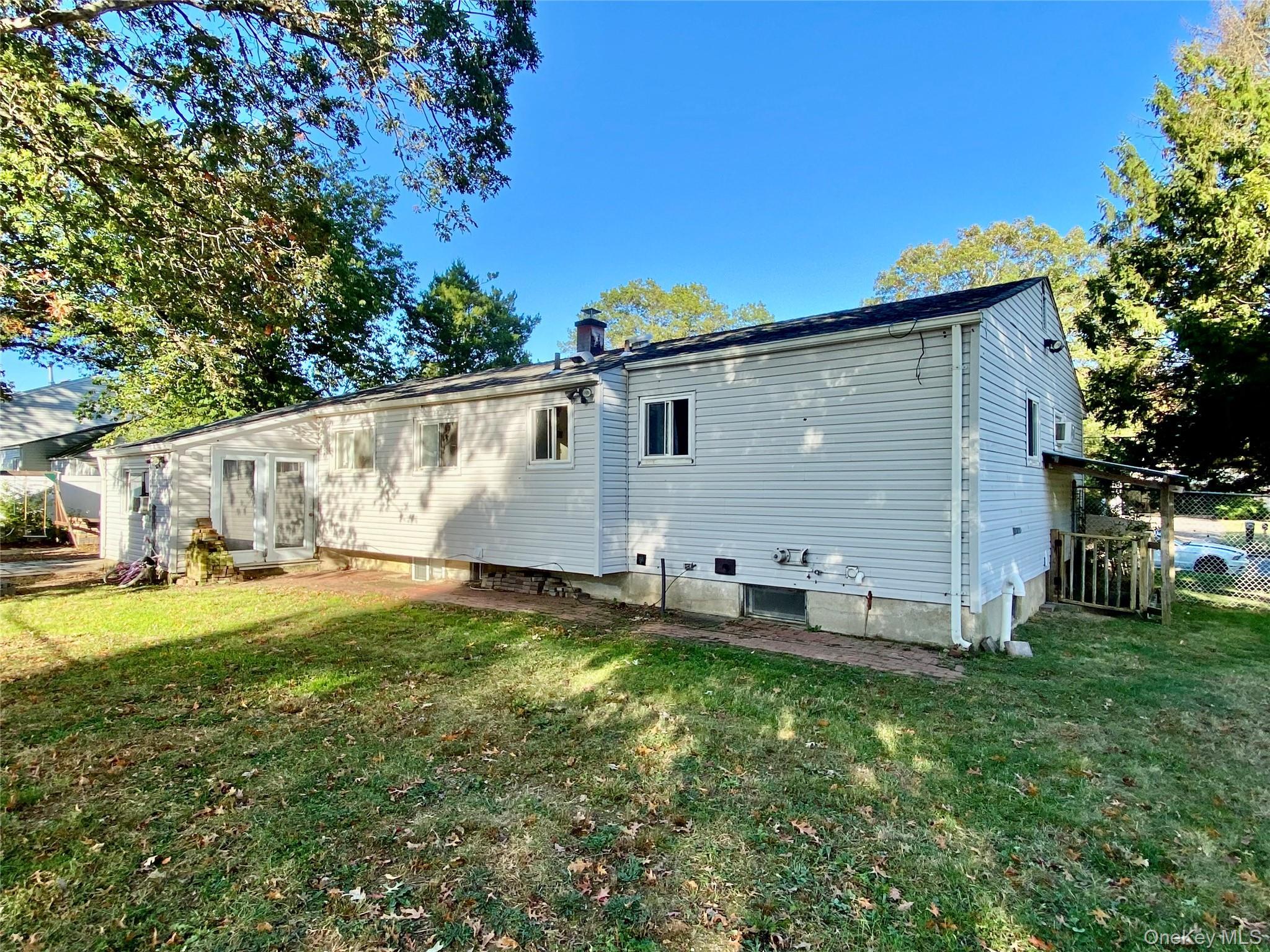 Single Family Montauk  Suffolk County, NY 11717, MLS-915944-21