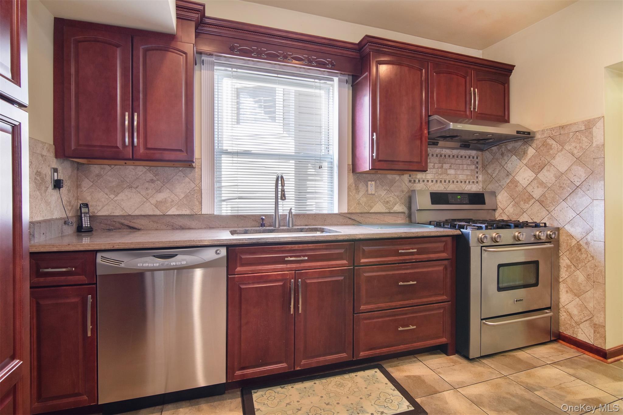 Single Family Lake  Westchester County, NY 10703, MLS-915957-13